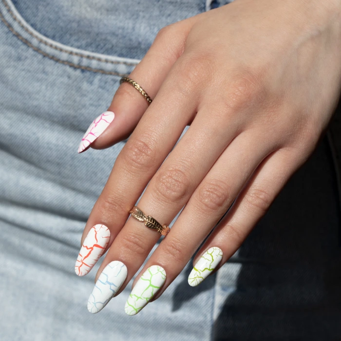 Cracked nails white and neon