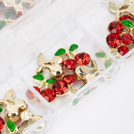 Caja con adornos de cerezas con circonitas, 30 unidades