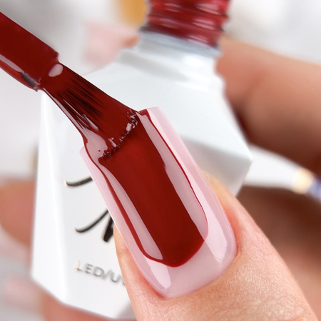 Lakier hybrydowy LED/UV Gel Polish The Trend Edit Nr 301 Burgundy Edit MollyNails HEMA/Di-HEMA Free 8g
