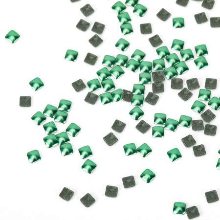 ShinePins gładkie ćwieki błyskotki ozdoby do paznokci kwadratowe mini NTN Premium Nr 6 5g