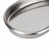 Bandeja metálica plateada para herramientas