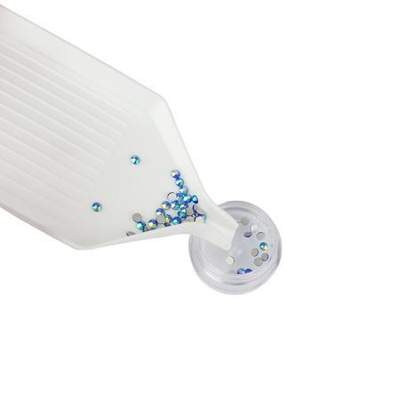 Kit de décoration des ongles avec des strass : applicateur, cire, plateau et pince à épiler