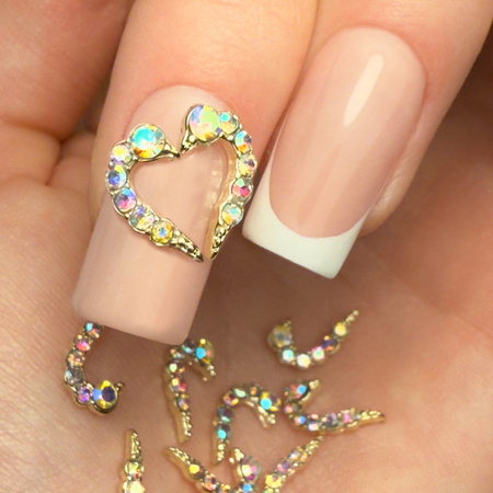 Molly Nails 3D A/B diamond heart nail decorations, 10 pieces