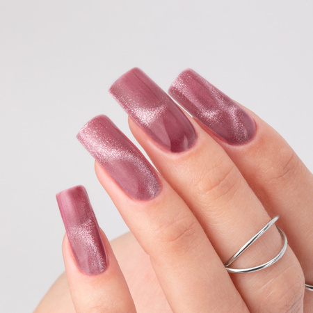 Smalto ibrido Molly Nails Cat Eye Womanity Kissing 8 g n. 440